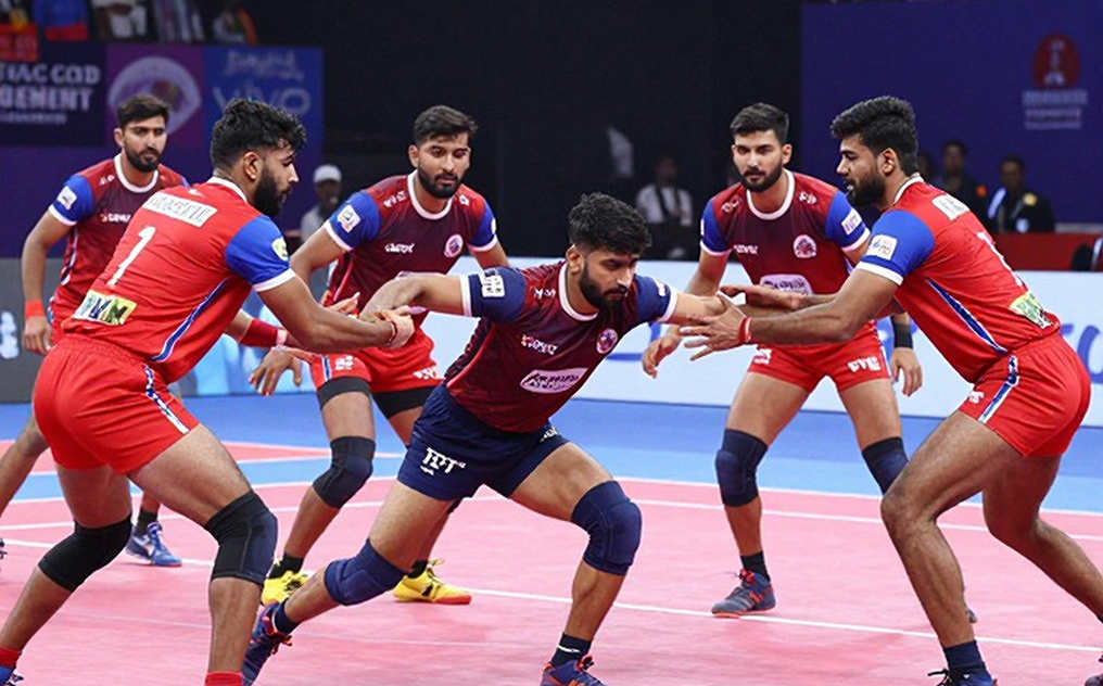 সানসেটে ১৩-৩, লোটাসে Ace: চ্যাম্পিয়ন্স ২০২৬-এর প্রথম রাতে চায়নার এক নম্বর বীজ যেভাবে ভেঙে পড়ল সানসেটে ১৩-৩, লোটাসে Ace: চ্যাম্পিয়ন্স ২০২৬-এর প্রথম রাতে চায়নার এক নম্বর বীজ যেভাবে ভেঙে পড়ল
