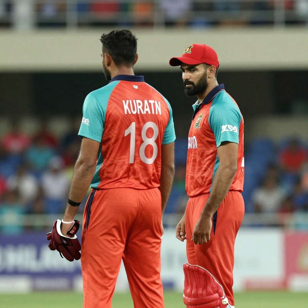 নাঈমের ২৮২ ঢাকাকে দ্বিতীয় স্থানে তুলল, আসল সংকেত মহফিজুলের তিন শতকে